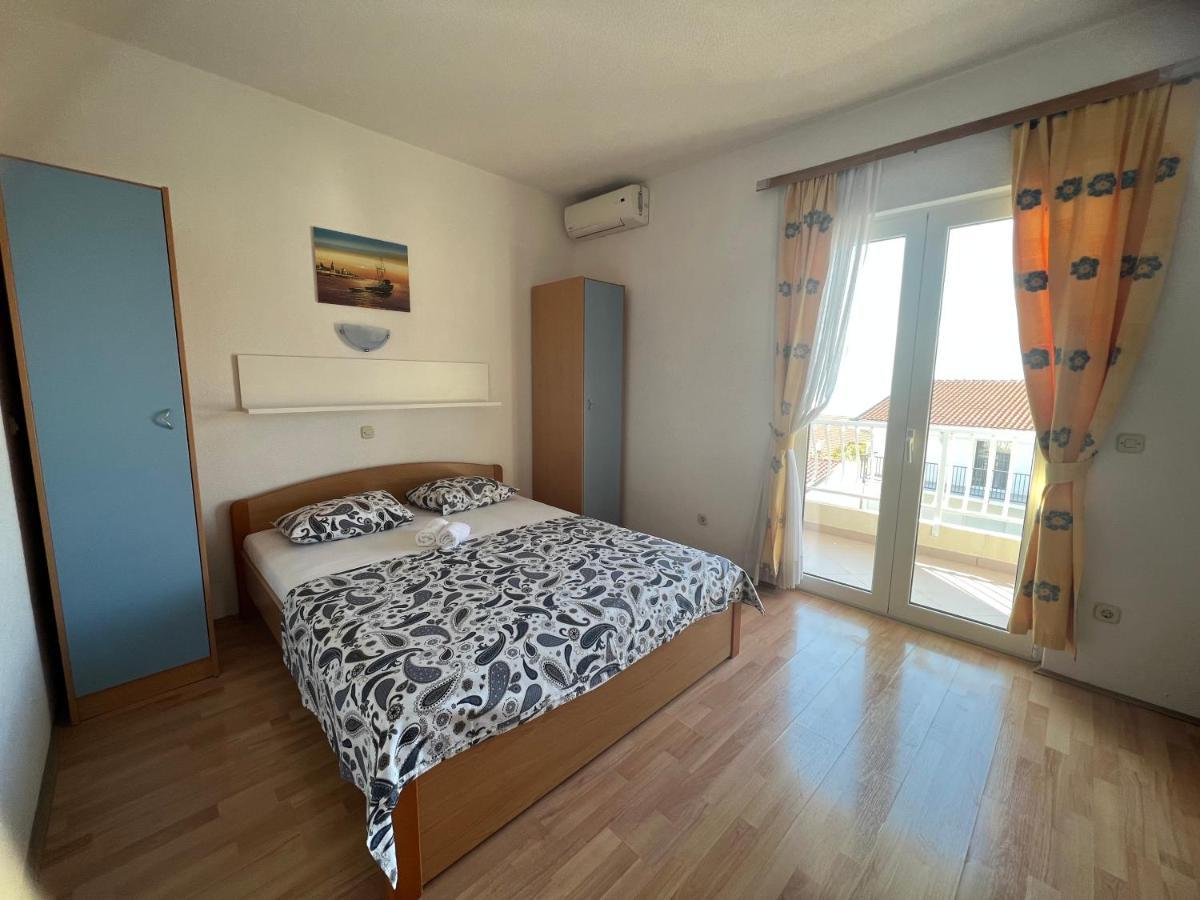Apartments Jurisic Baška Voda Extérieur photo