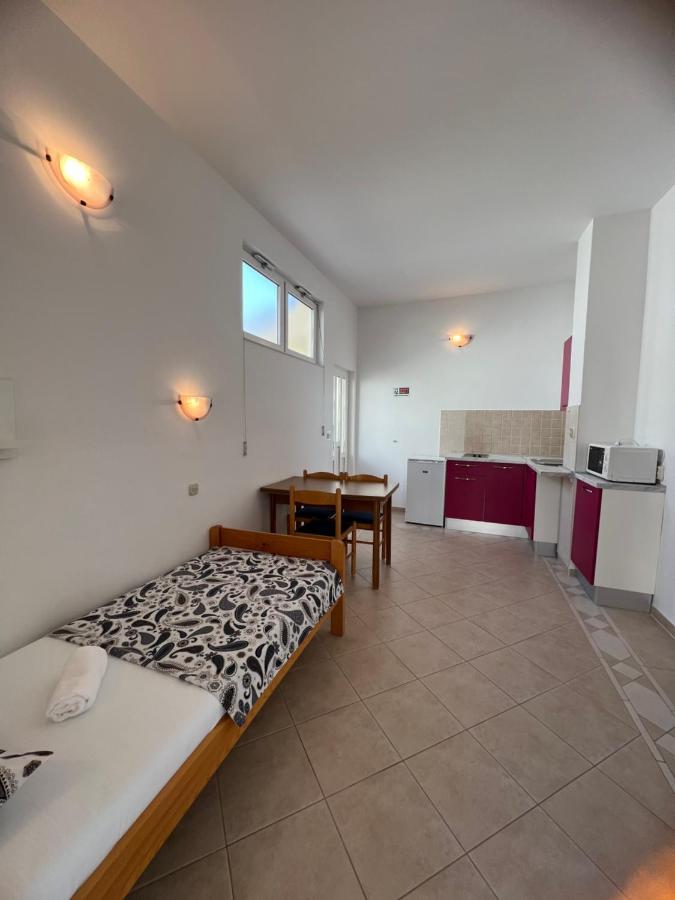 Apartments Jurisic Baška Voda Extérieur photo
