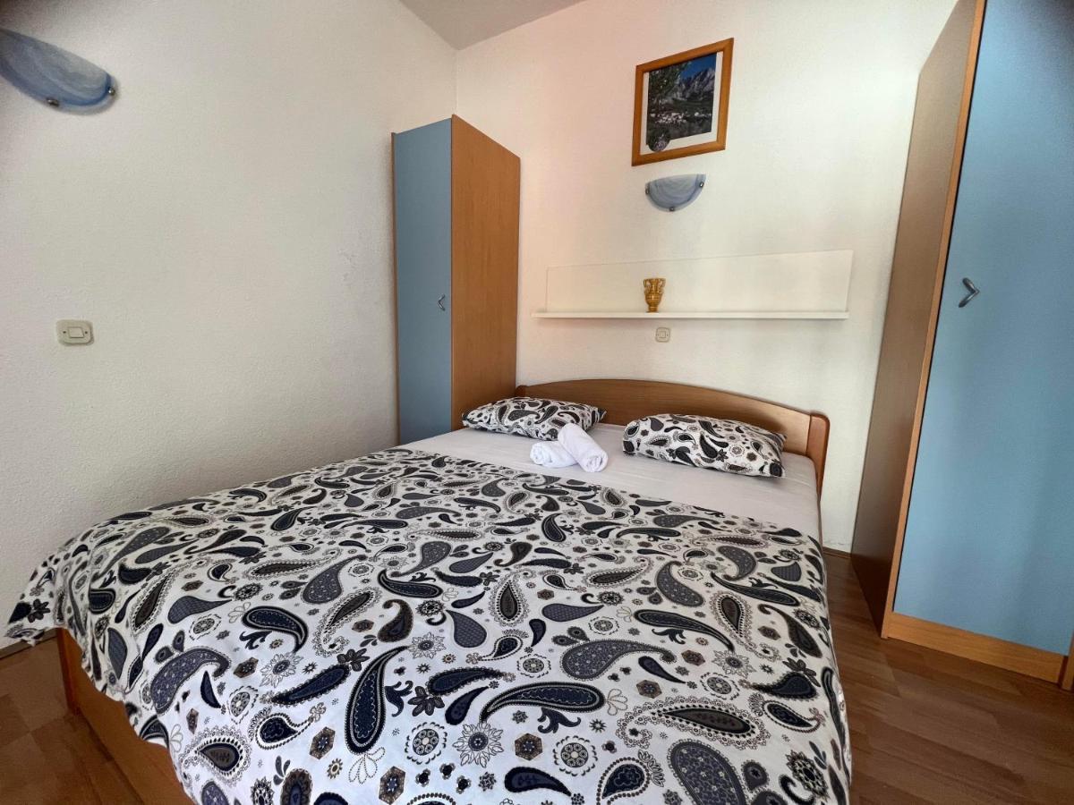 Apartments Jurisic Baška Voda Extérieur photo