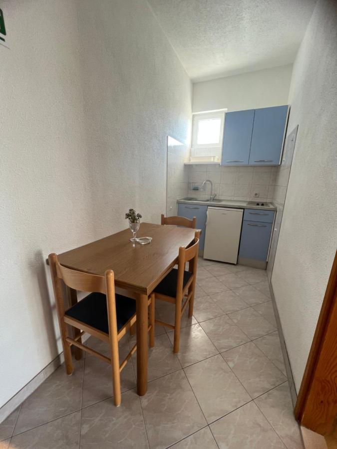 Apartments Jurisic Baška Voda Extérieur photo
