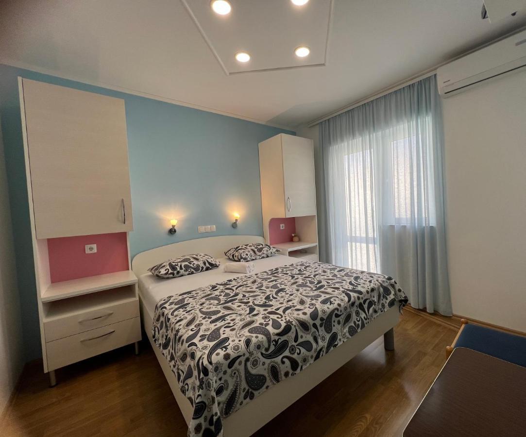 Apartments Jurisic Baška Voda Extérieur photo